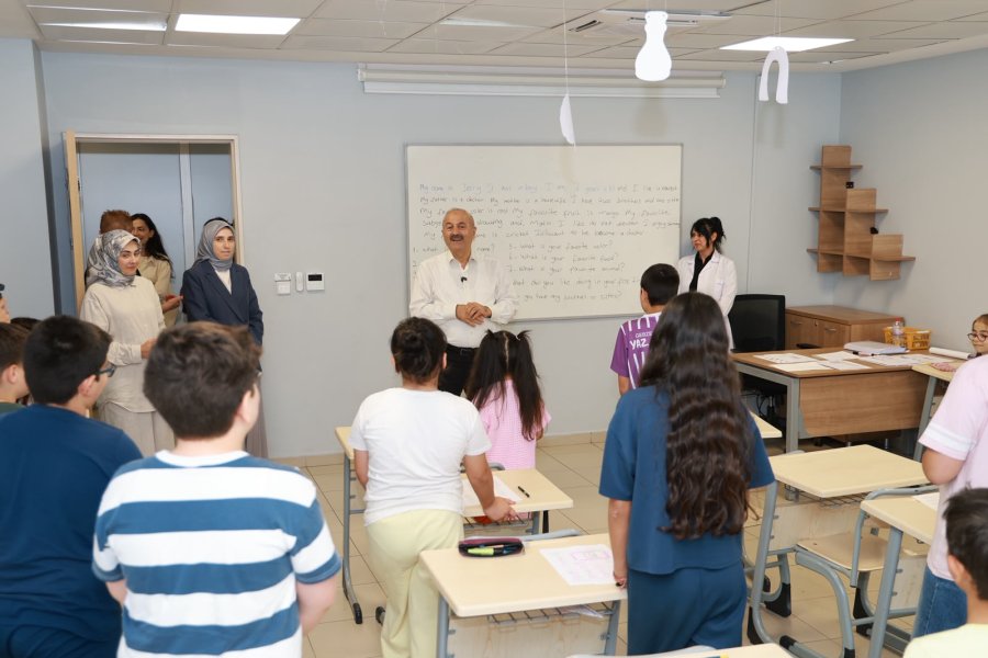 Başkan Büyükgöz Yaz Okulu Öğrencileriyle Buluştu