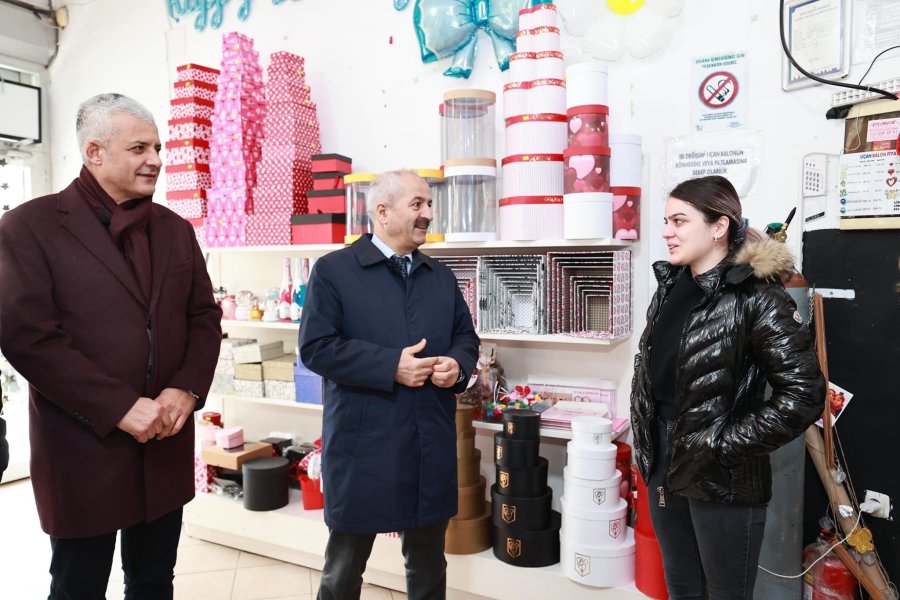 Başkan Adayı Büyükgöz Bağdat Esnaflarını Dinledi 