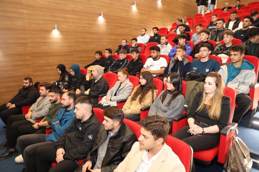 Başkan Büyükgöz Gençlerle Buluştu