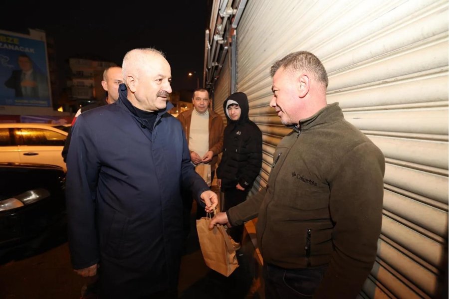 Başkan Adayı Büyükgöz, hemşerilerini işe uğurladı