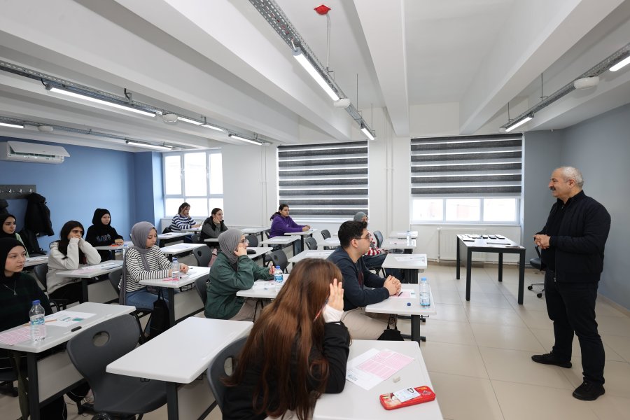 GEBZELİ ÖĞRENCİLERİN GÜZİDE GENÇLİK MERKEZİ VAR