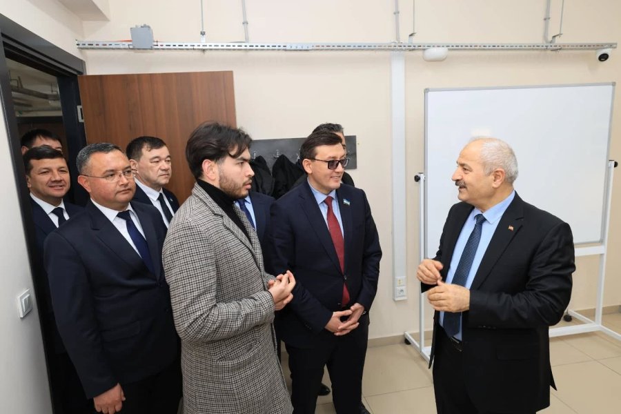 Başkan Büyükgöz’e  Özbekistan’dan Konuklar