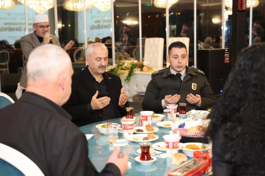 Başkan Büyükgöz İftar Programında Ağırlıyor