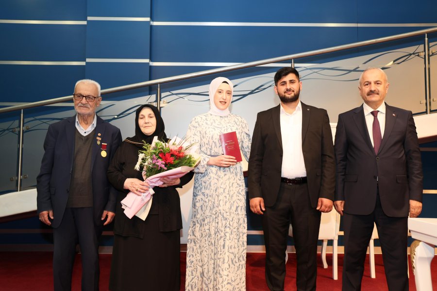 Başkan Büyükgöz’den Dünya Aile  Günü’nde Sürpriz Nikah