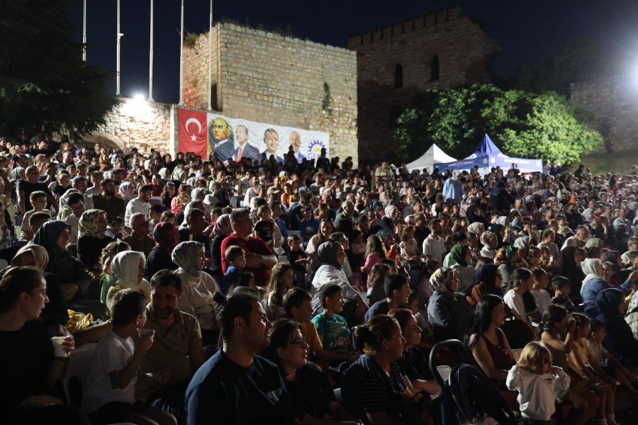 Eskihisar Kalesi’nde Çocukların Akşamı
