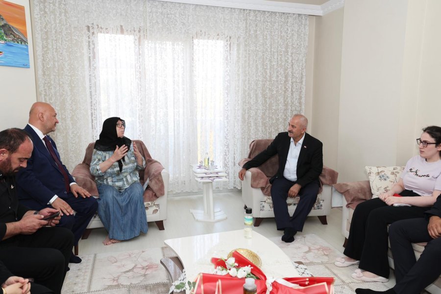 Başkan Büyükgöz ve Milletvekili Kurt’tan Şehit Ailesine Ziyaret