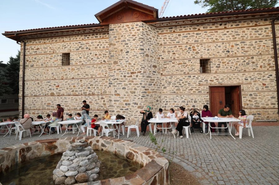 Tarihi Su Dolabında Çocuklar İçin Masal Atölyesi