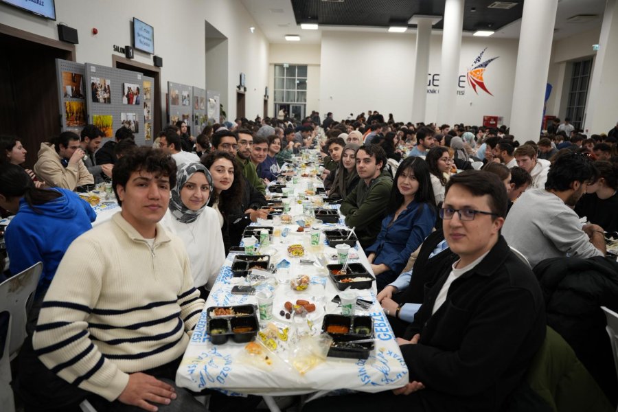 GEBZE BELEDİYESİ İFTAR SOFRASINI GEBZE TEKNİK ÜNİVERSİTESİ’NDE KURDU