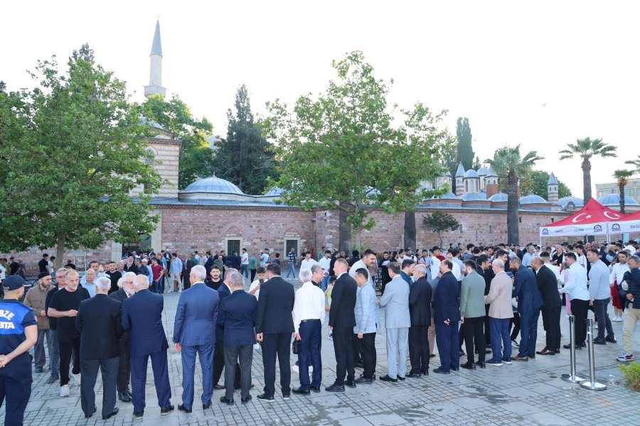 Gebzeliler Kent Meydanında Bayramlaştı