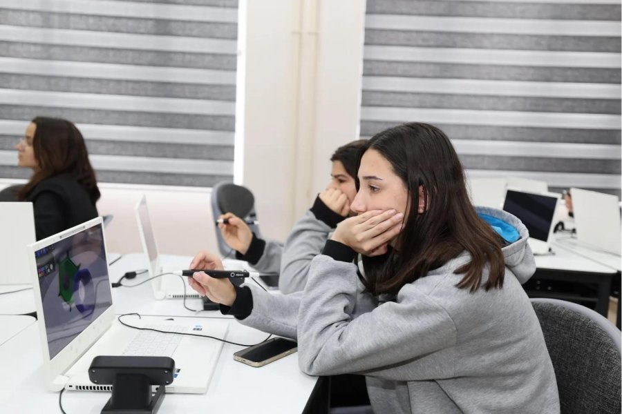 Gebzeli Gençler, Güzide  Gençliği Çok Sevdi