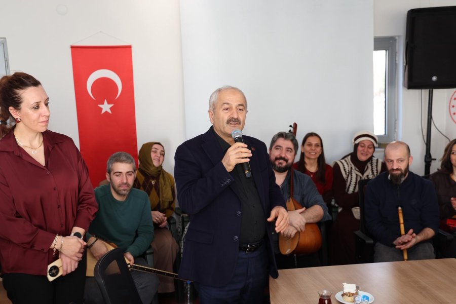 BAŞKAN BÜYÜKGÖZ’DEN HUZUREVİ SAKİNLERİNE MORAL ZİYARETİ