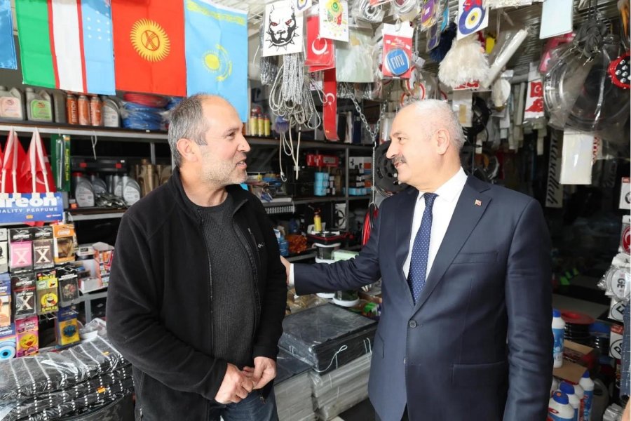 Başkan Adayı Büyükgöz K. Sanayi Esnafını Gezdi  