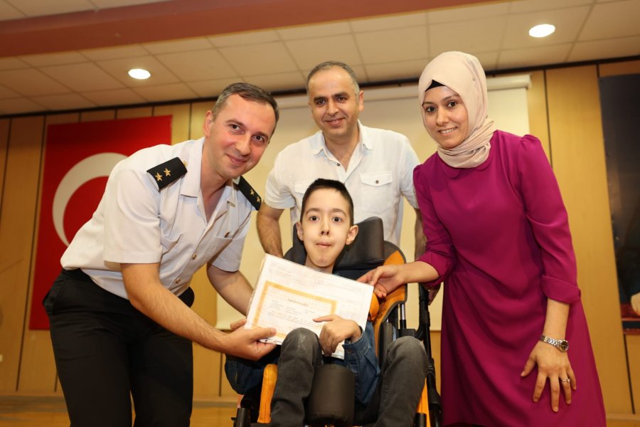 Gebzeli Öğrencilere Karneler Protokolden