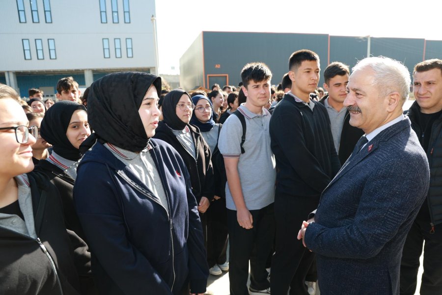 İbn-i Sina MTAL’de Bayrak Töreni