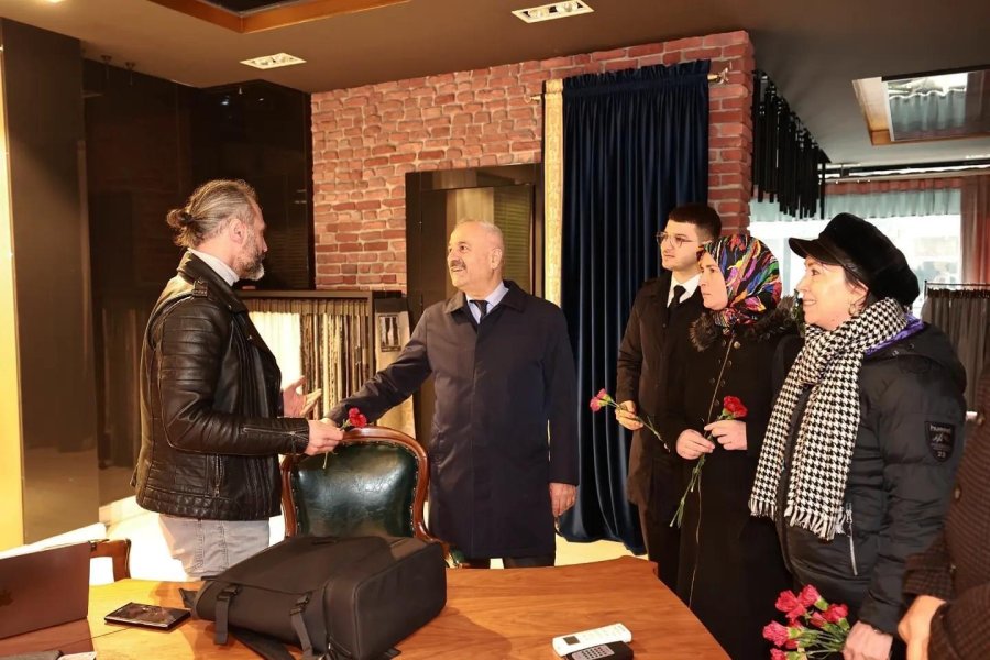 Cumhur İttifakı Başkan Adayı  Büyükgöz Gebzeyi Adım Adım Dolaşıyor