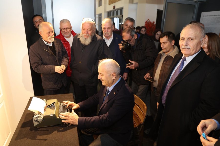 Gebze Basın Tarihi Sergisi Sanatseverlerle Buluştu