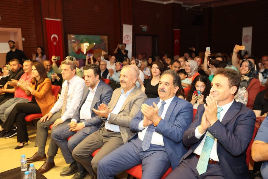 Gebzeli Öğrencilere Karneler Protokolden