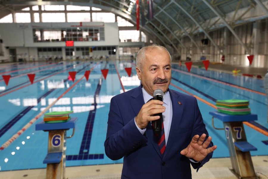 Gebzeli Gençler  Geleceğe Kulaç Atacak