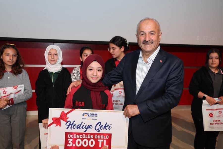 Gebze’de Hadis-i Şerif Ezberleme Yarışması