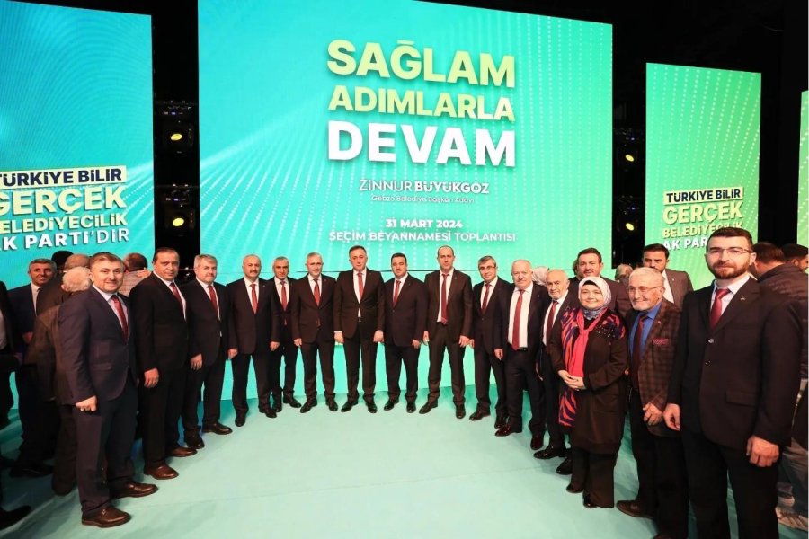 Görkemli ve Coşkulu Seçim Beyannamesi Sunumu