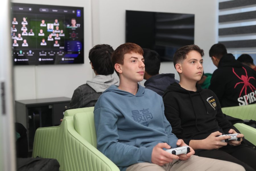 GEBZELİ ÖĞRENCİLERİN GÜZİDE GENÇLİK MERKEZİ VAR