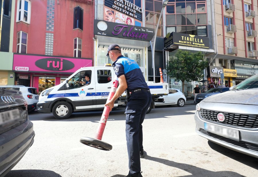 Gebze’de Kaldırım İşgallerine Zabıta Müdahalesi