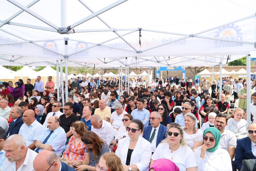 Gebze’de Mesleki Eğitim Tanıtım ve İstihdam Fuarı Açıldı