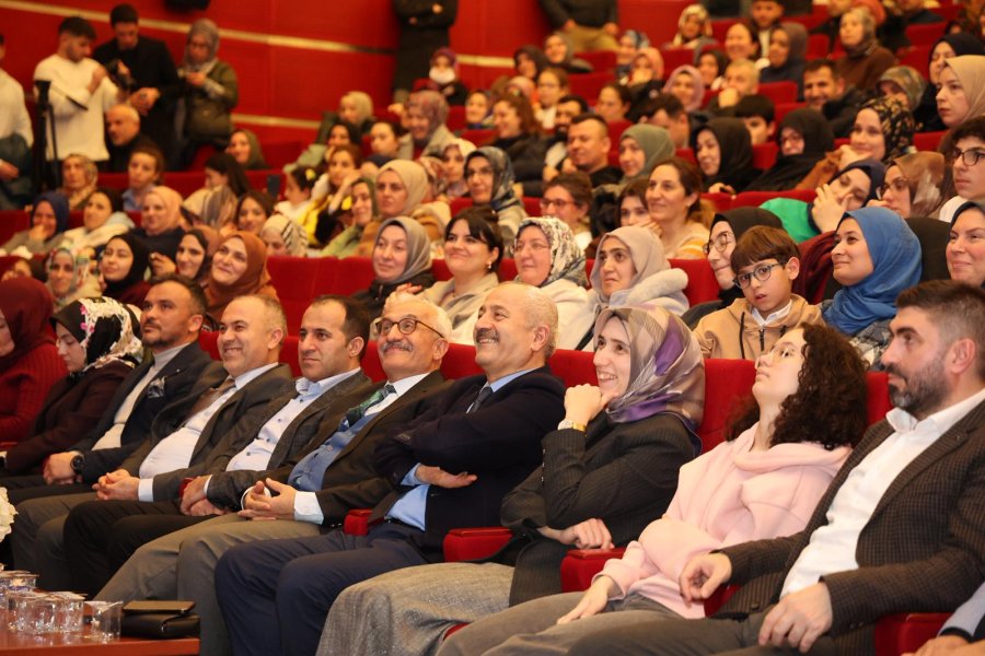 GEBZE OKUR PROJESİ KAPSAMINDA NURULLAH GENÇ GEBZELİLERLE BULUŞTU