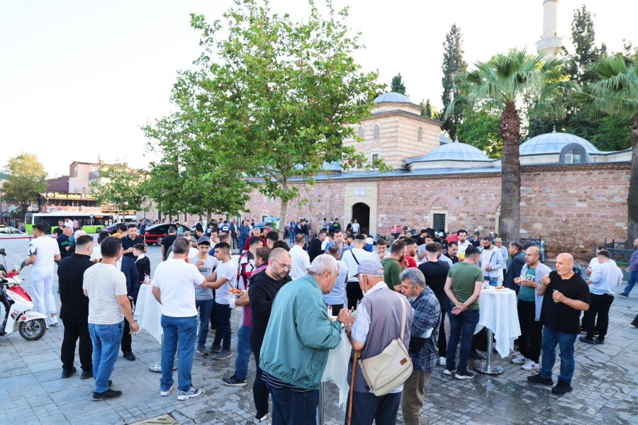 Gebzeliler Kent Meydanında Bayramlaştı