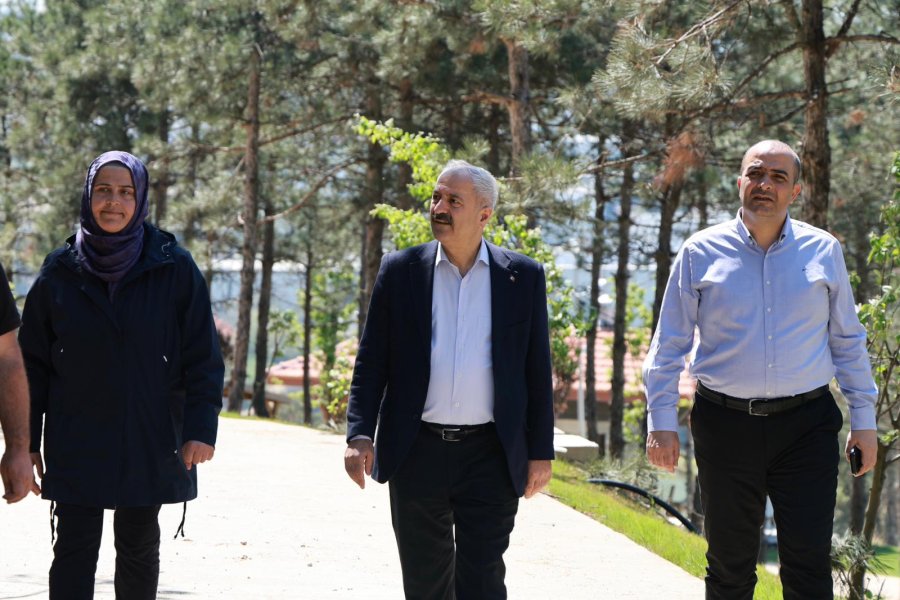 Başkan Büyükgöz Pelitli Bayraktepe Mesire Alanı’ndaki Çalışmaları Yerinde İnceledi