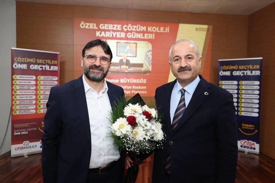 Başkan Büyükgöz Kariyer Günleri’nde Gençlerle Buluşuyor