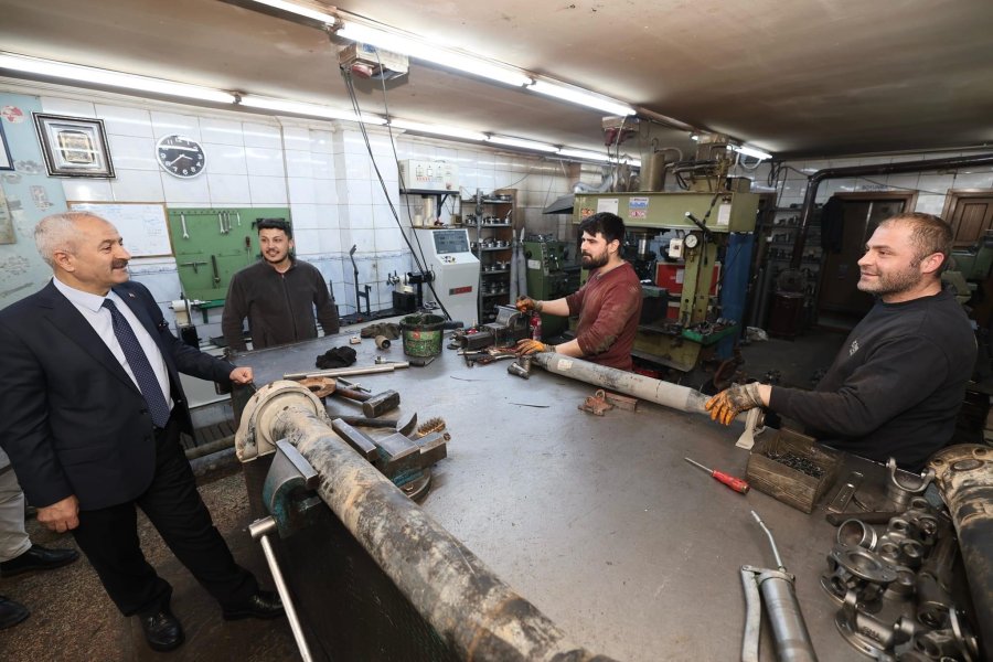 Cumhur İttifakı Başkan Adayı Büyükgöz Kocabeton Sanayi’de 