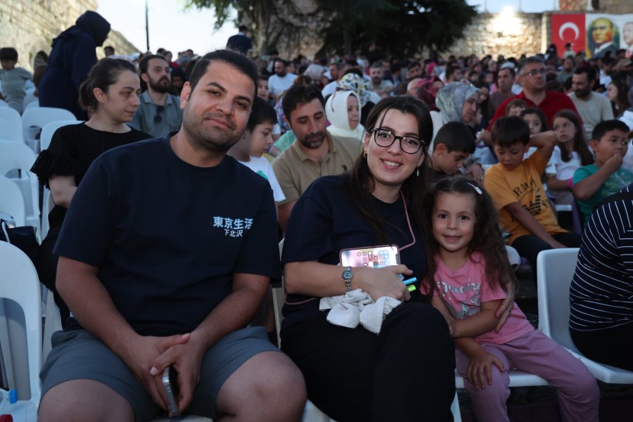 Eskihisar Kalesi’nde Çocukların Akşamı