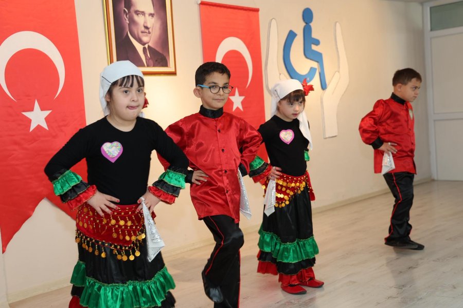 3 Aralık Dünya Engelliler Günü Gebze’de Anlamlı Programla Kutlandı