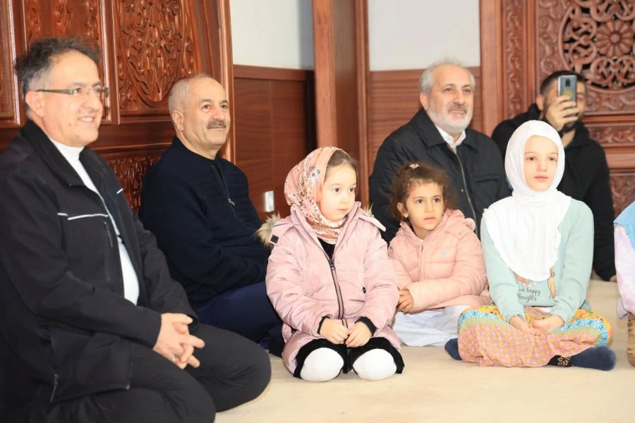 “Sertaç Abi” Gebzeli Çocuklarla Buluştu