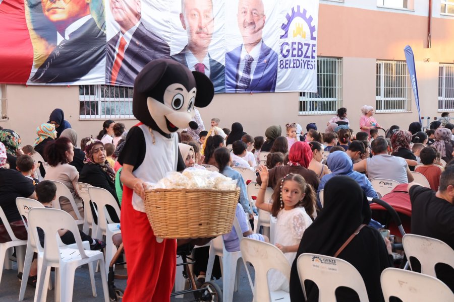 Köşklüçeşme'de Açık Hava Sinema Keyfi
