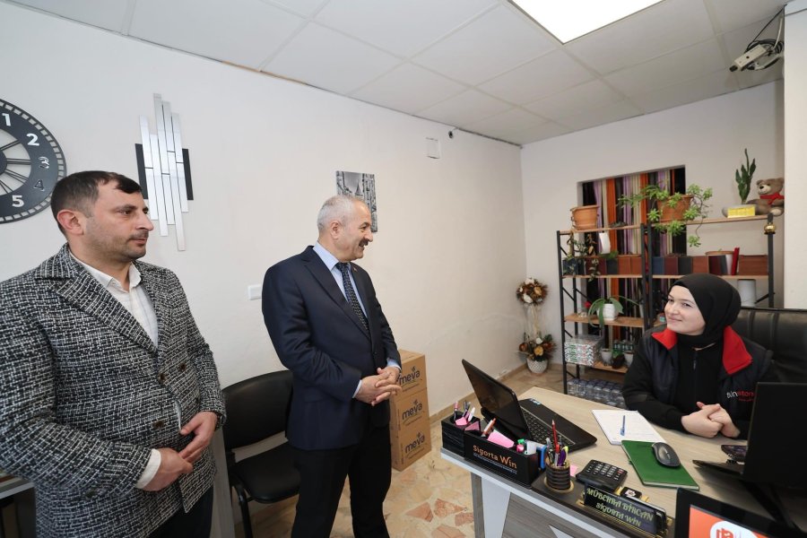 Cumhur İttifakı Adayı Büyükgöz, İnönü’yü Turladı 