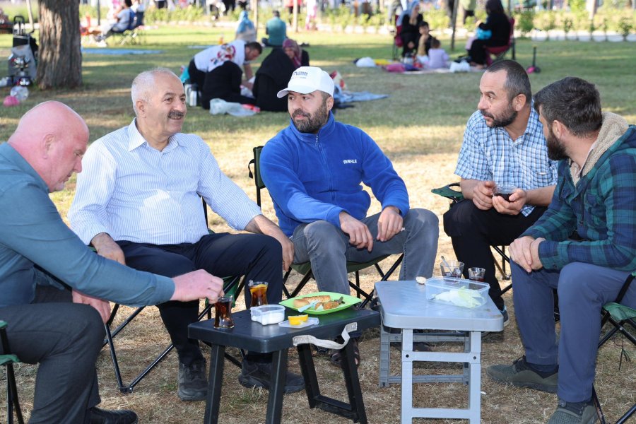 Gebzeliler Millet Bahçesine Akın Etti