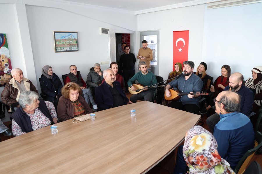 BAŞKAN BÜYÜKGÖZ’DEN HUZUREVİ SAKİNLERİNE MORAL ZİYARETİ