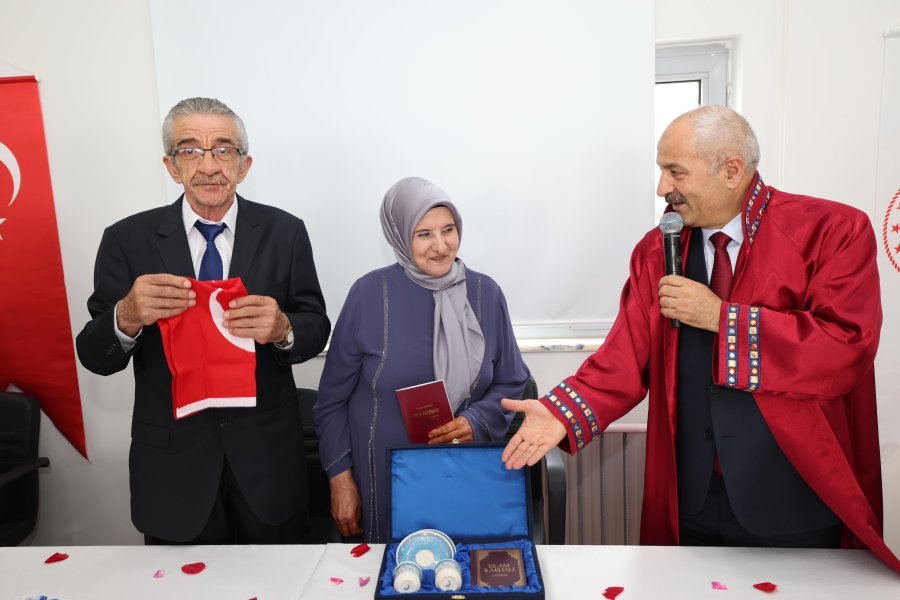 Başkan Büyükgöz Huzurevinde Nikah Kıydı