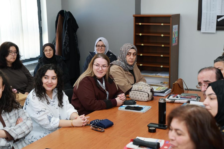 İbn-i Sina MTAL’de Bayrak Töreni