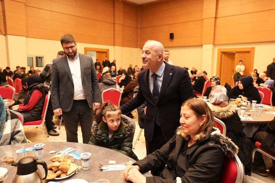 Başkan Büyükgöz Gebze’nin Çınarlarını İftarda Ağırladı