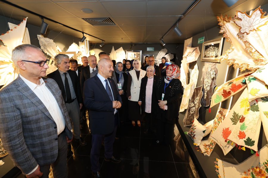 GESMEK’ten Hayata Dokunan Sergi