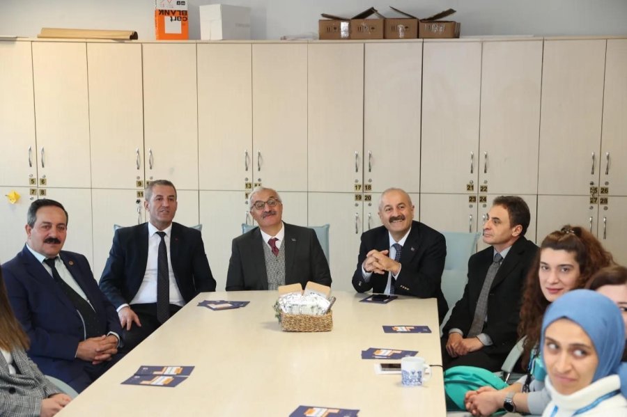 Kaymakam Özyiğit ve Başkan Büyükgöz Fatih Sultan Mehmet Anadolu’da 