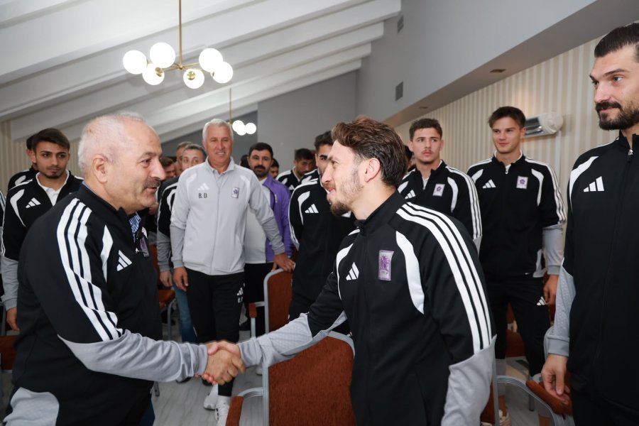Başkan Büyükgöz Gebzespor'un Bolu Kampında