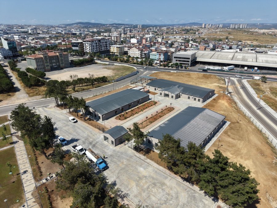 Başkan Büyükgöz Geçici Kaymakamlık Hizmet Binasında İncelemelerde Bulundu