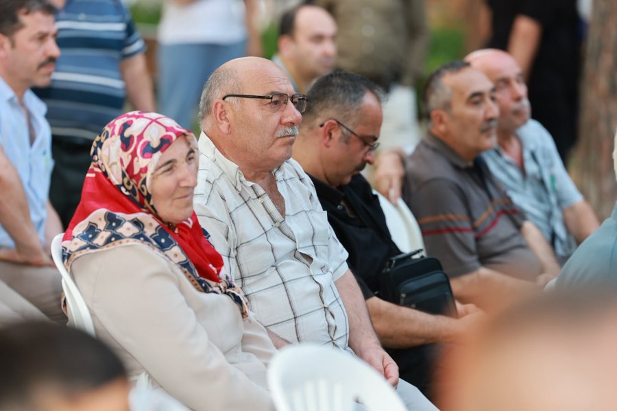 Vatandaş Soruyor, Başkan Cevaplıyor Bu Kez Çamlık Parkı'ndaydı