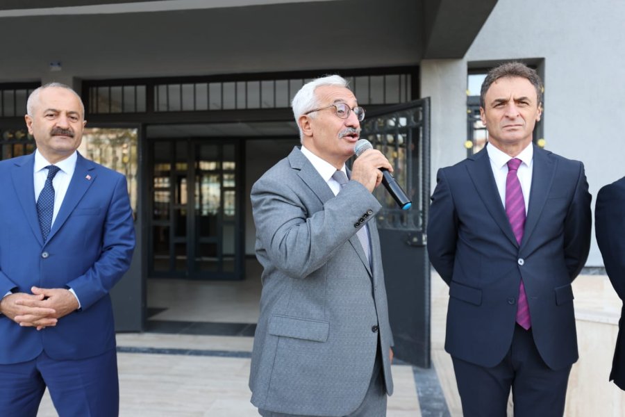 Başkan Büyükgöz Bayrak Töreninde