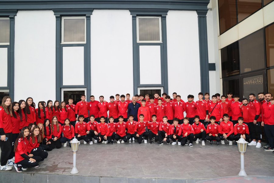 Gebzeli Güreşçiler Milli Takım Kampında