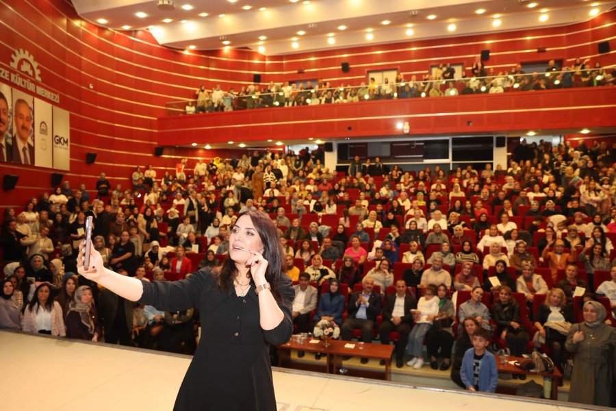 Gebze Okur Projesinde Dilek Cesur Söyleşisi Yoğun İlgi Gördü